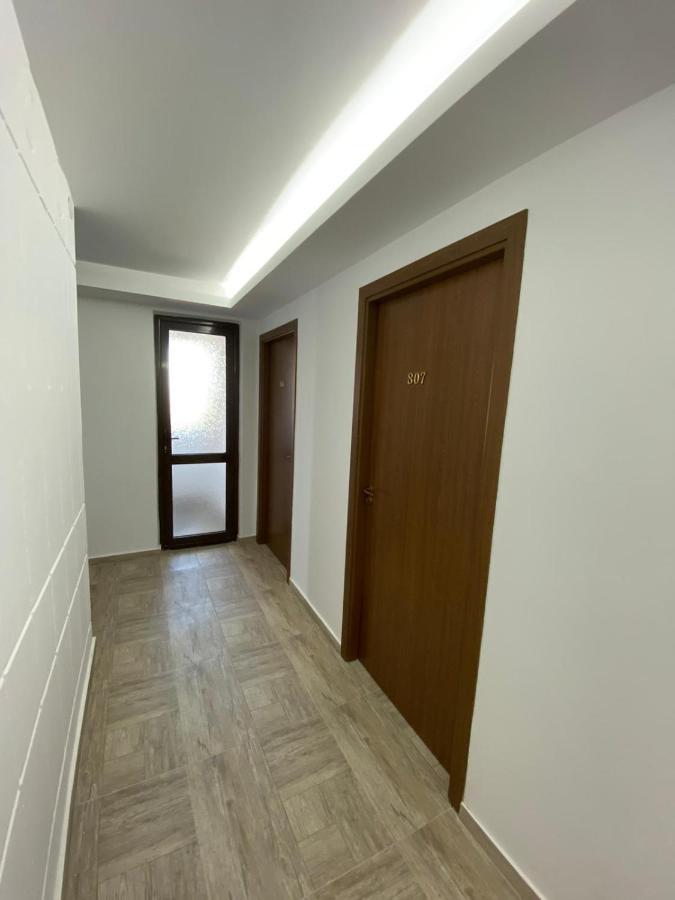 Hotel Gorj Târgu Jiu Esterno foto